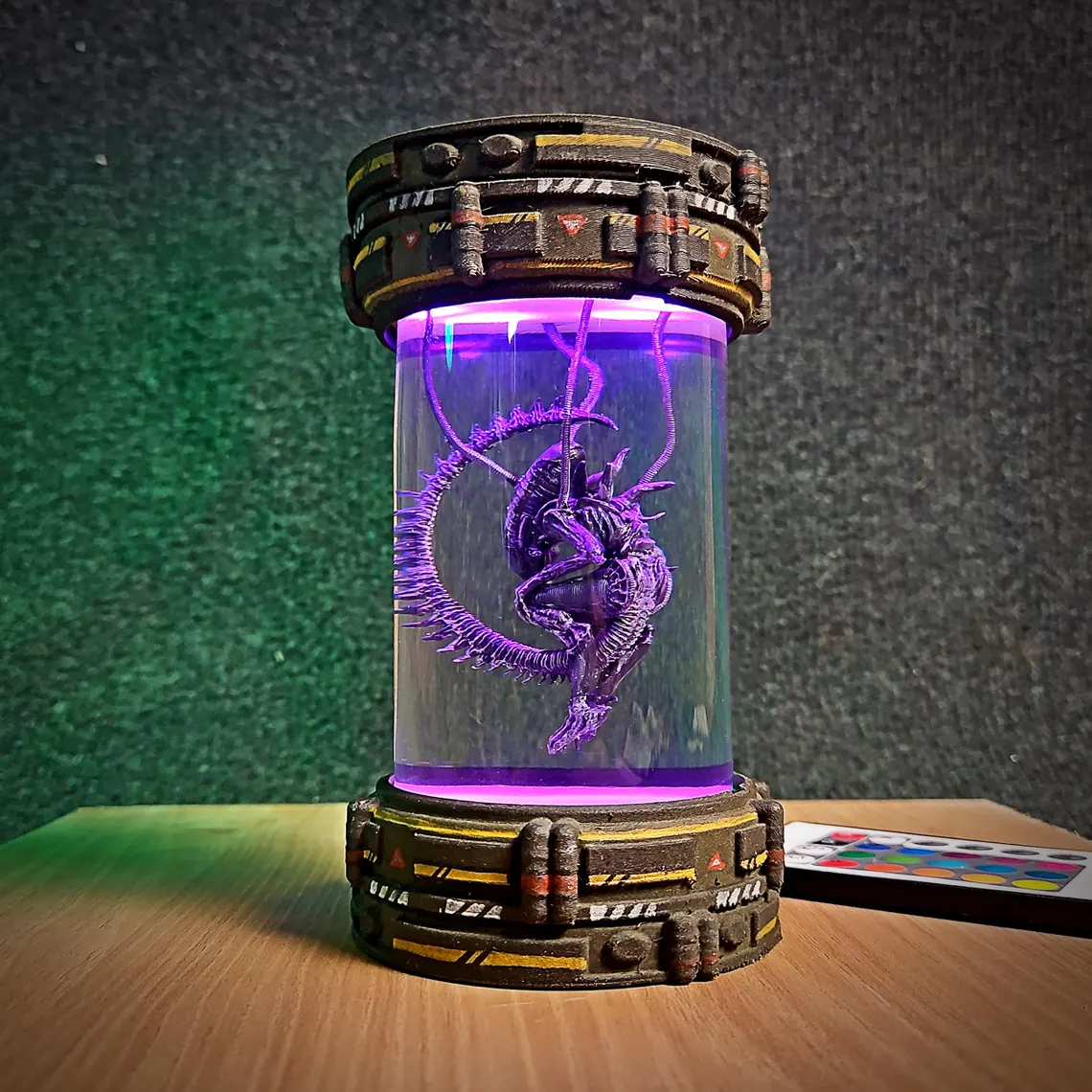 Alien Xenomorph Resin Lamp