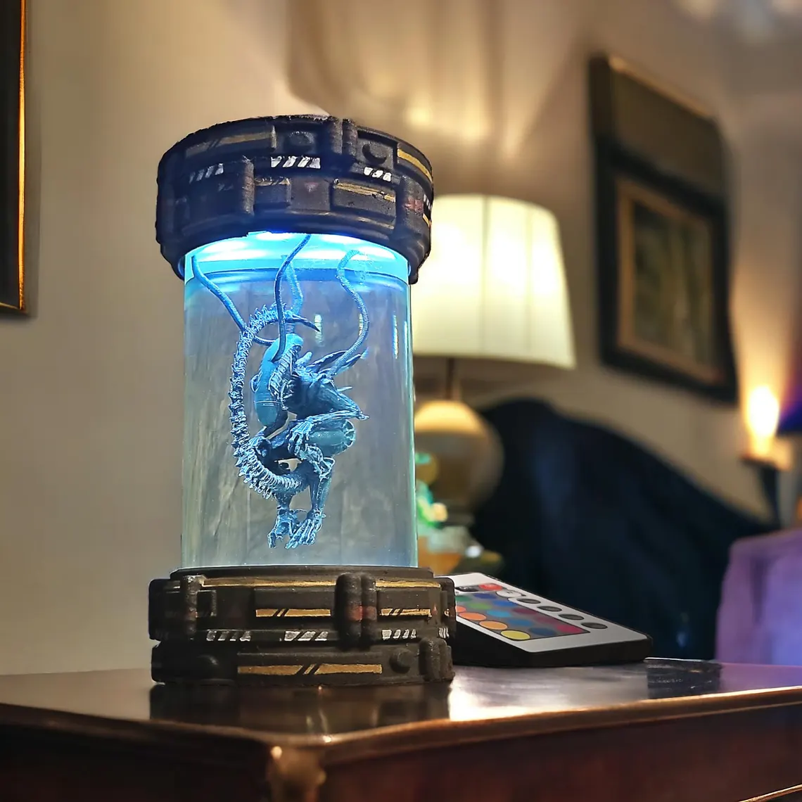 Alien Xenomorph Resin Lamp