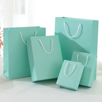 Elegance Gift Bag – The Perfect Finishing Touch!