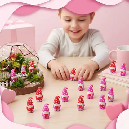 ❤️ Valentine's Day Heart Gnomes