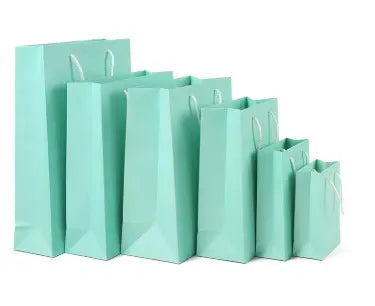 Elegance Gift Bag – The Perfect Finishing Touch!