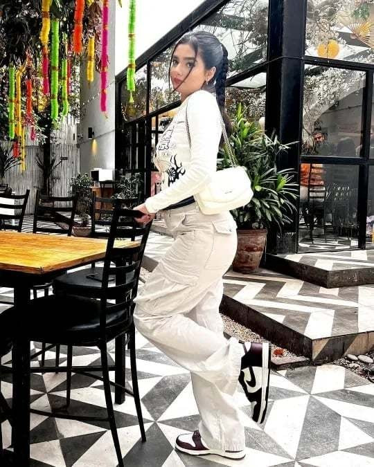 ADJUSTABLE CARGO PANTS